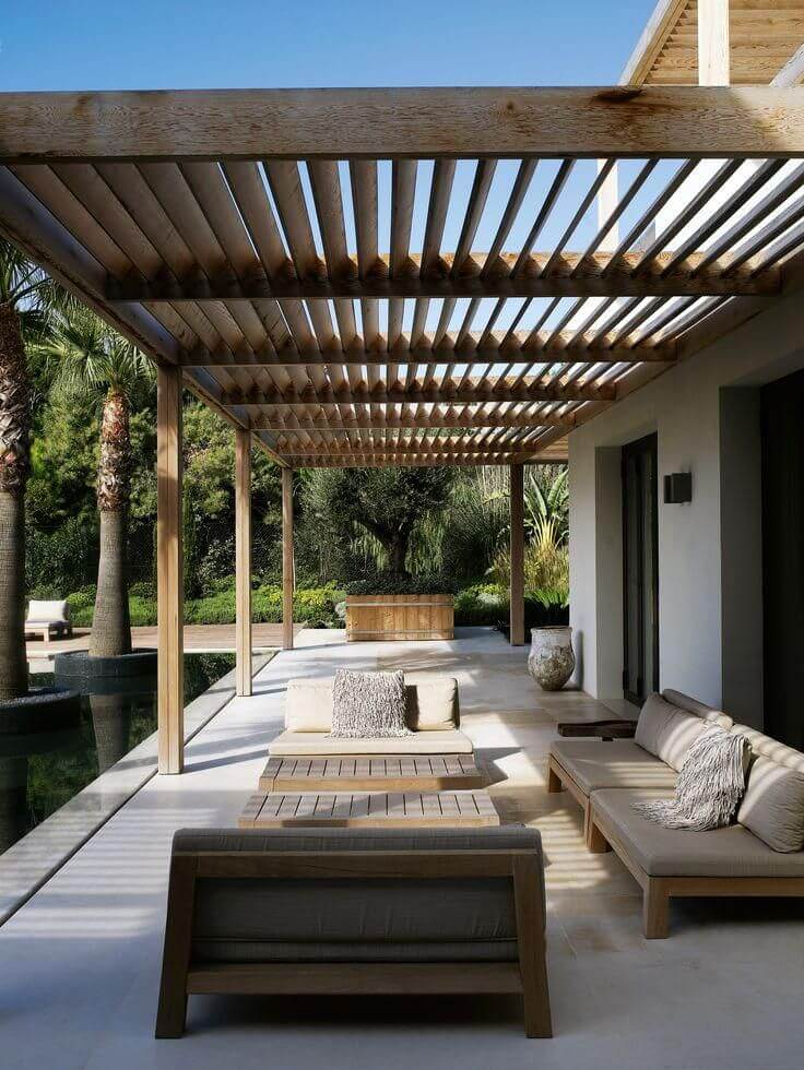 Stylish and Functional Patio Designs with Pergolas: Transform Your Outdoor Space