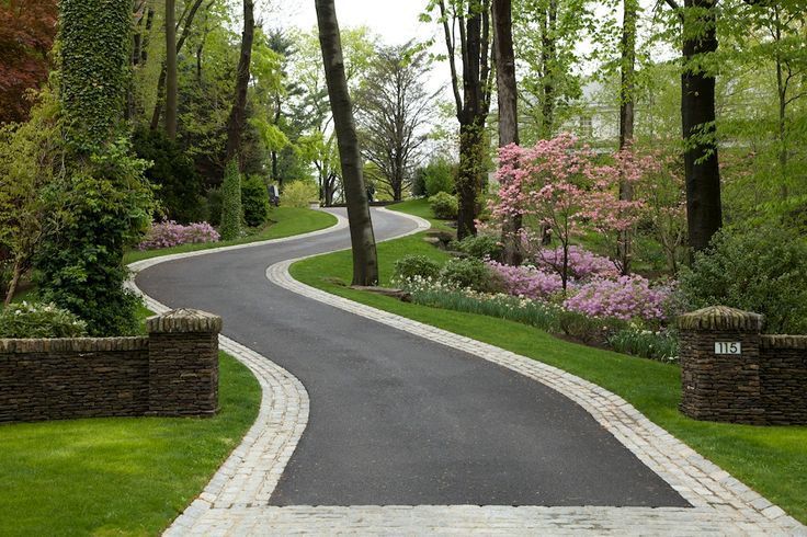 The Art of Crafting Unique Driveway Layouts