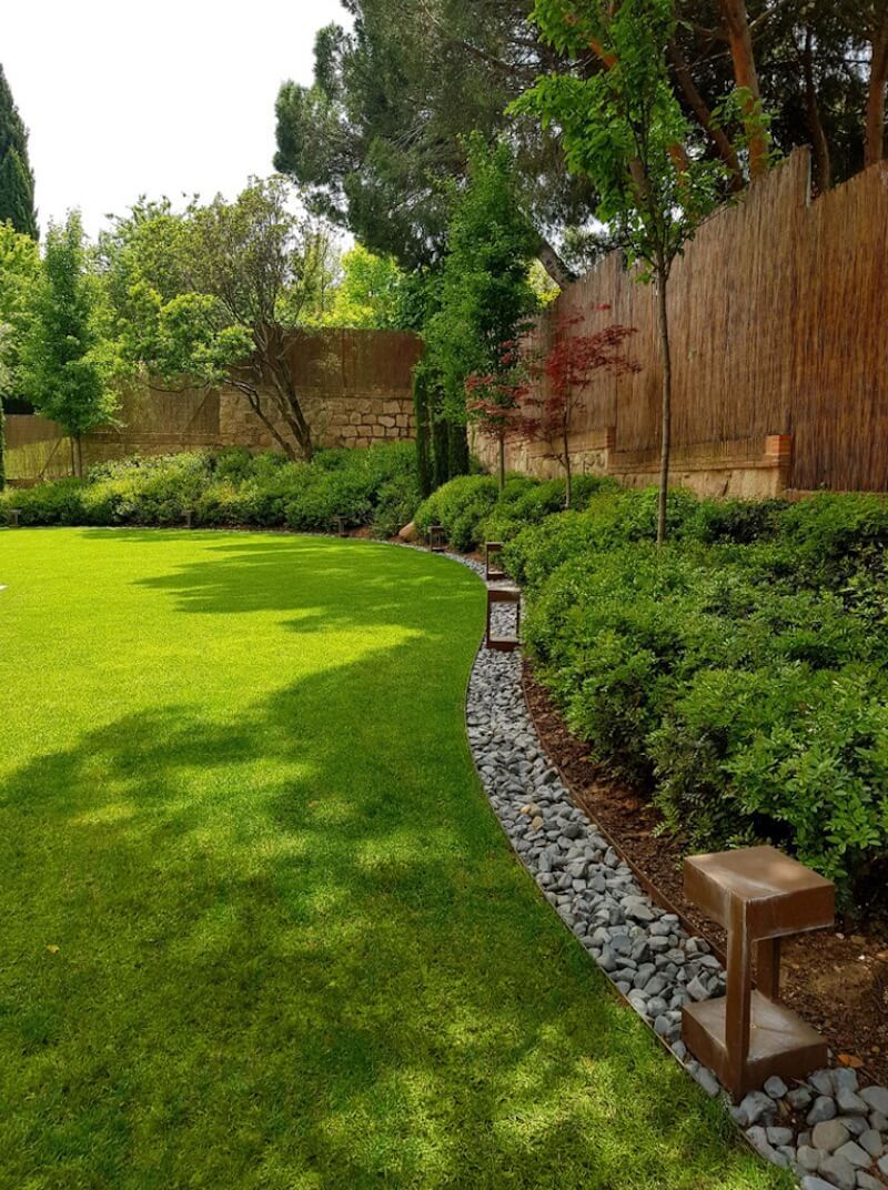 Creating a Seamless Transition: The Importance of Landscaping Borders