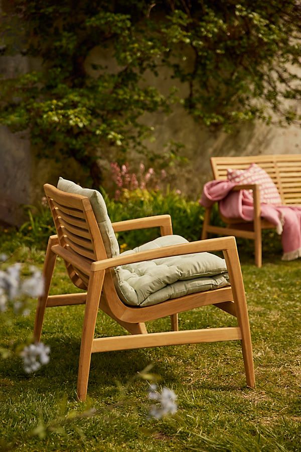 The Beauty and Durability of Teak Garden Furniture