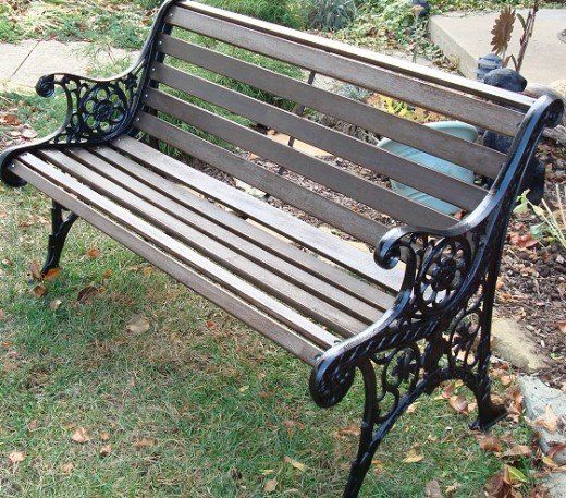 The Beauty and Functionality of Garden Benches