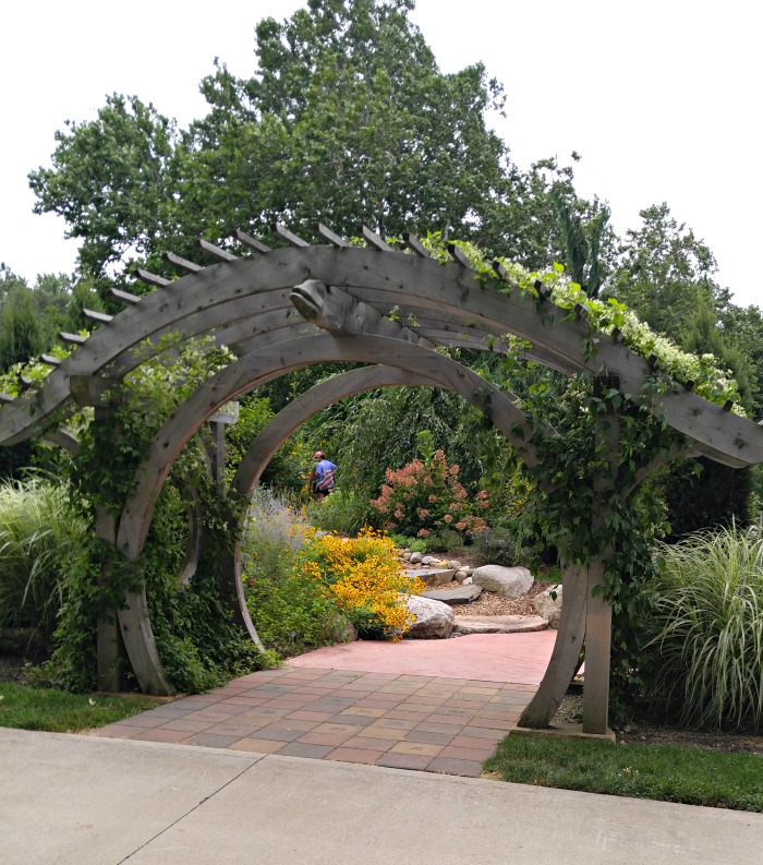 The Beauty of Garden Arbors