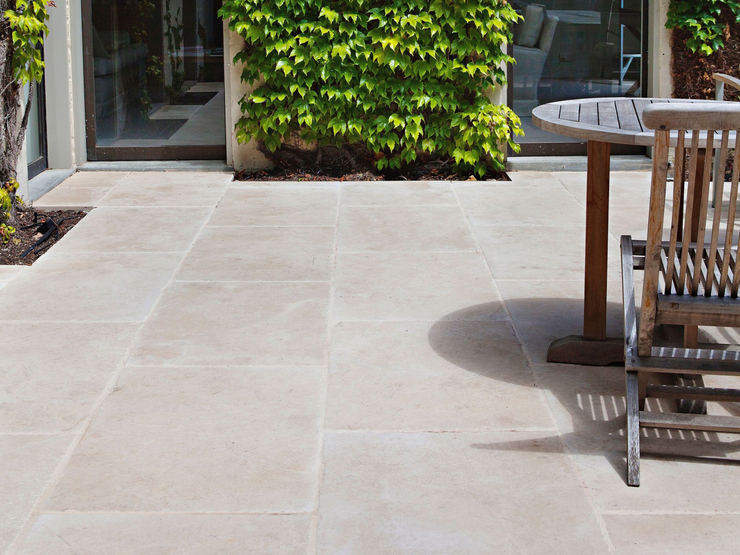 The Beauty of Garden Paving Slabs: Transforming Your Outdoor Space