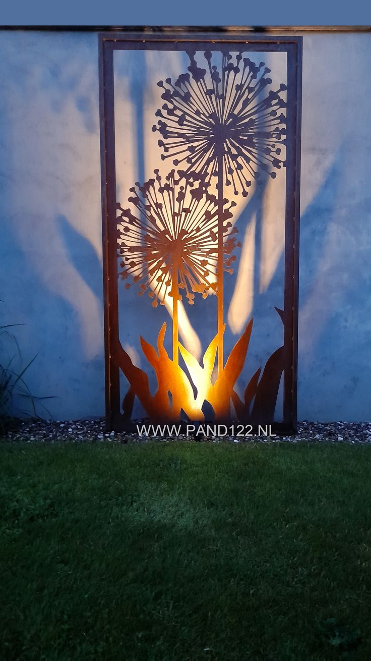 The Beauty of Metal Garden Art: Adding Elegance to Outdoor Spaces