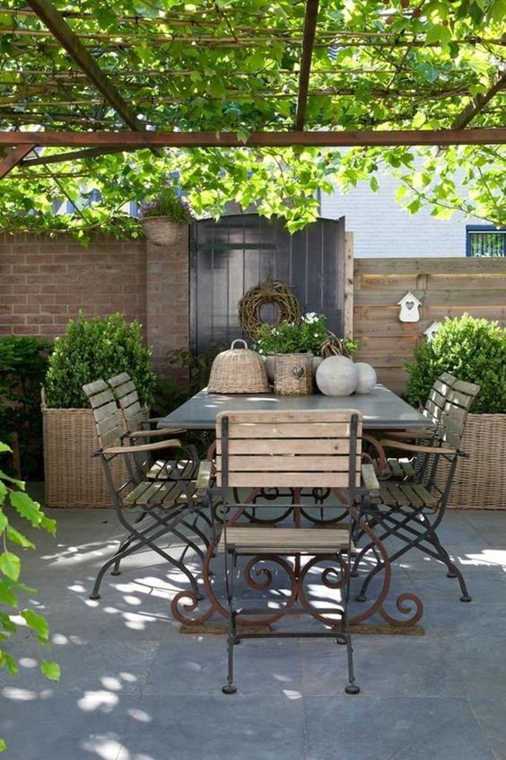 The Beauty of Metal Pergolas: A Stunning Addition to Your Outdoor Space