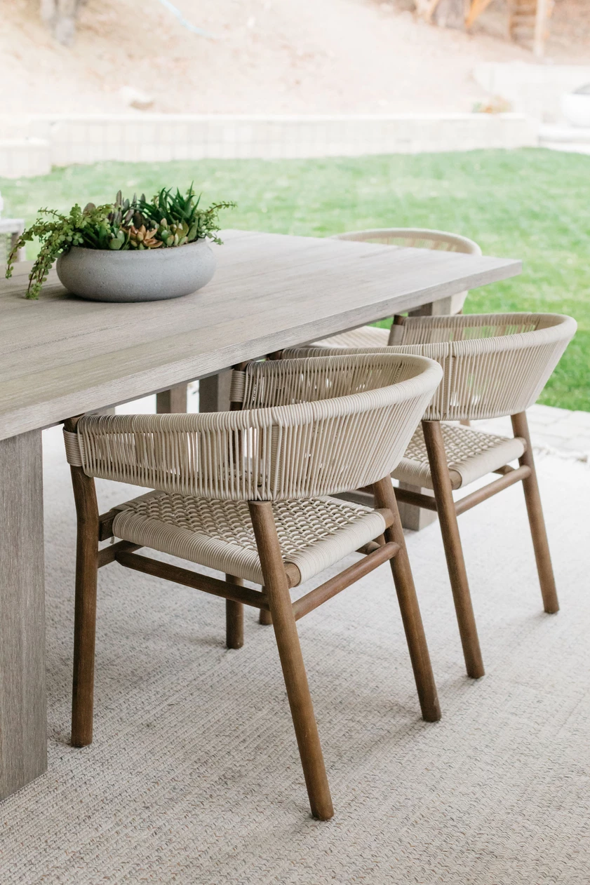 The Beauty of Patio Dining Chairs for Outdoor Entertaining