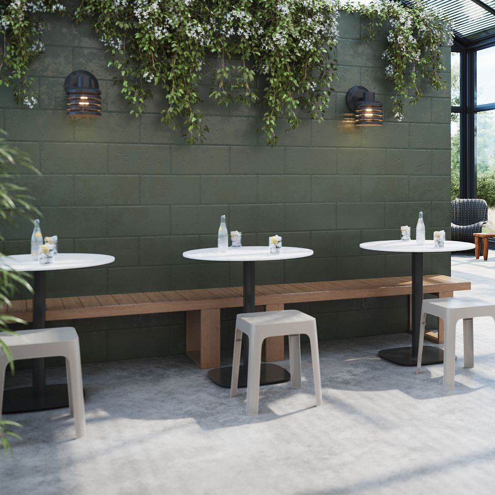 The Beauty of Round Outdoor Tables in Outdoor Settings