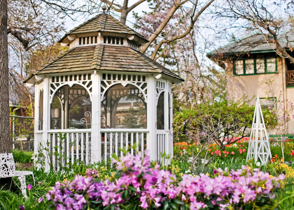 The Beauty of a White Gazebo: A Stunning Addition to Your Outdoor Space