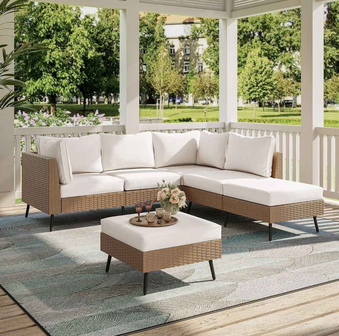 The Beauty of a Wicker Patio Set: Perfecting Your Outdoor Space