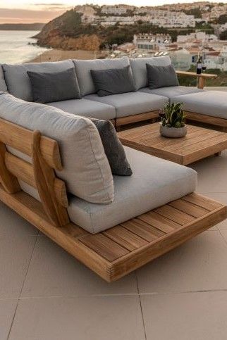 The Complete Guide to Outdoor Sectional Sofas