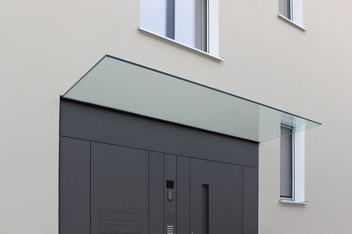 The Elegant Beauty of Glass Canopies