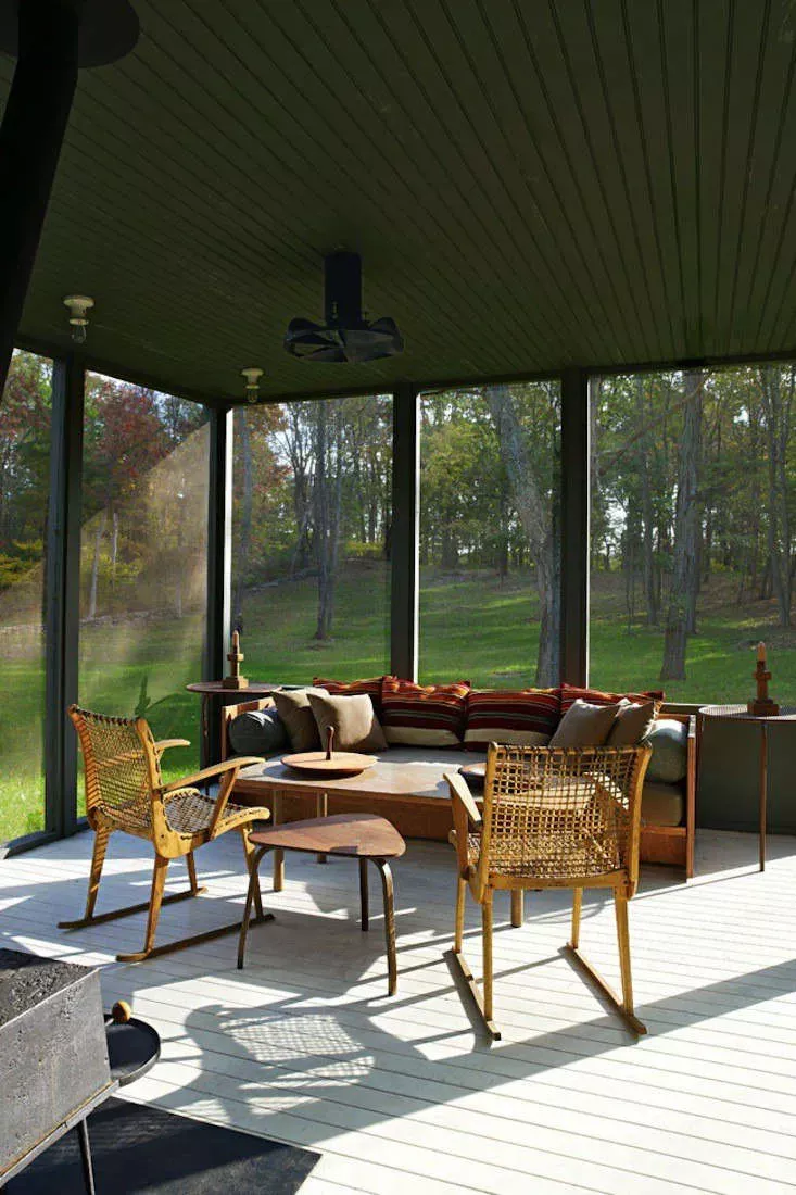 The Evolution of Screened-In Porches: A Modern Twist