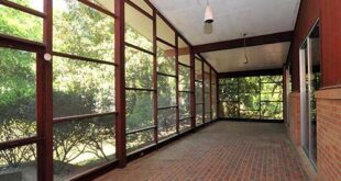 modern screened in porch