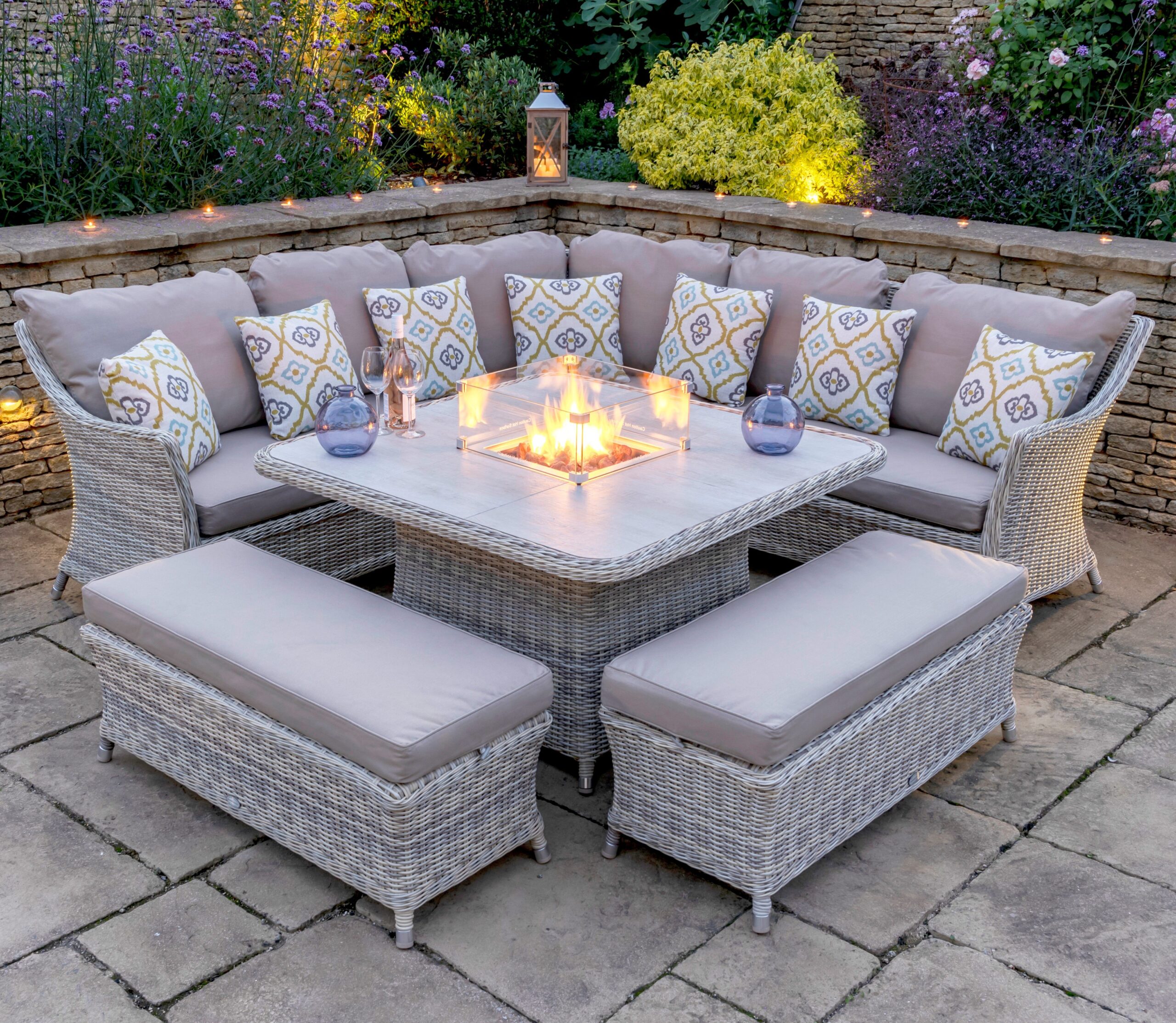 The Perfect Outdoor Furniture: Garden Sofa Set