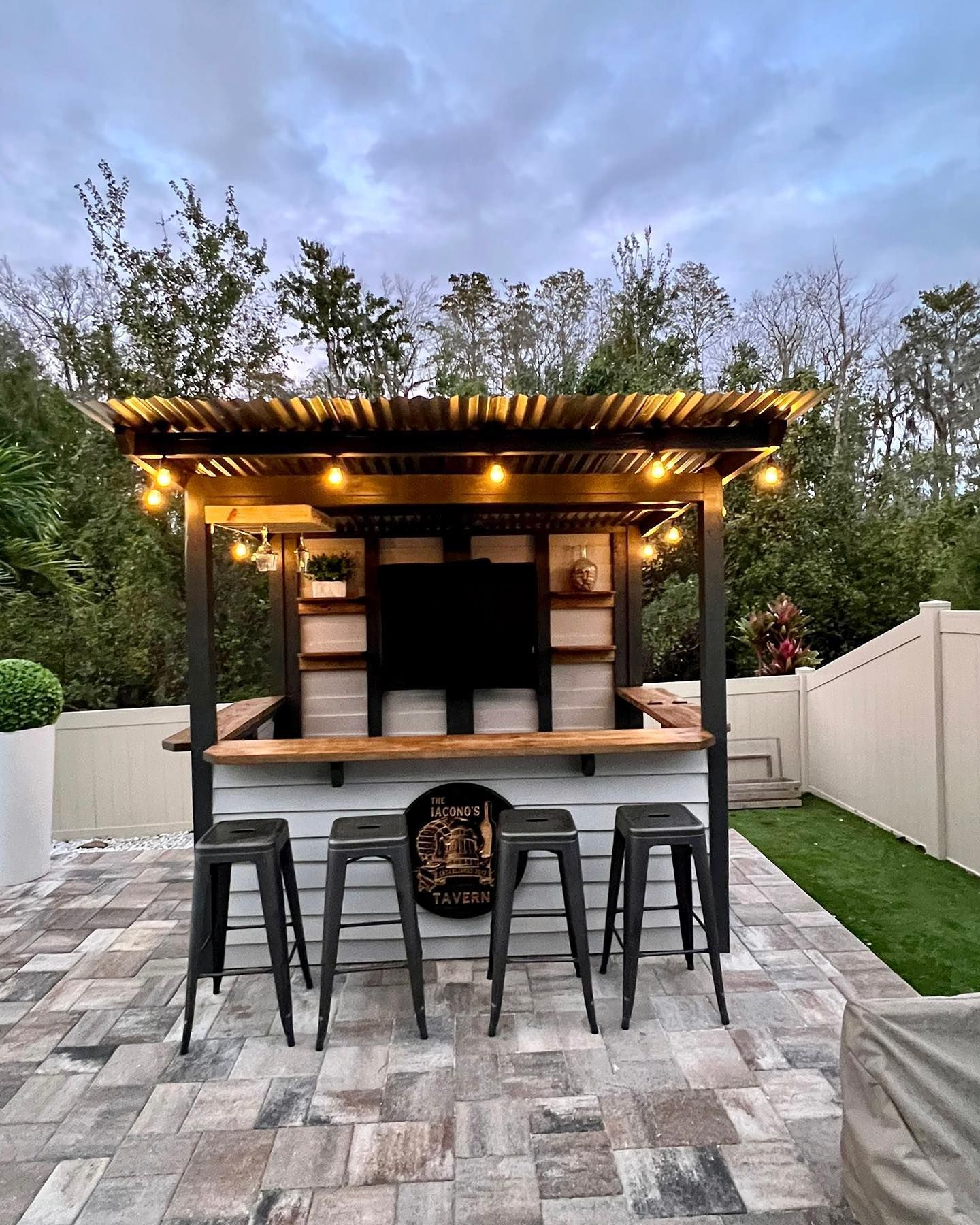 The Ultimate Backyard Bar: A Complete Guide to Creating the Perfect Outdoor Entertaining Space