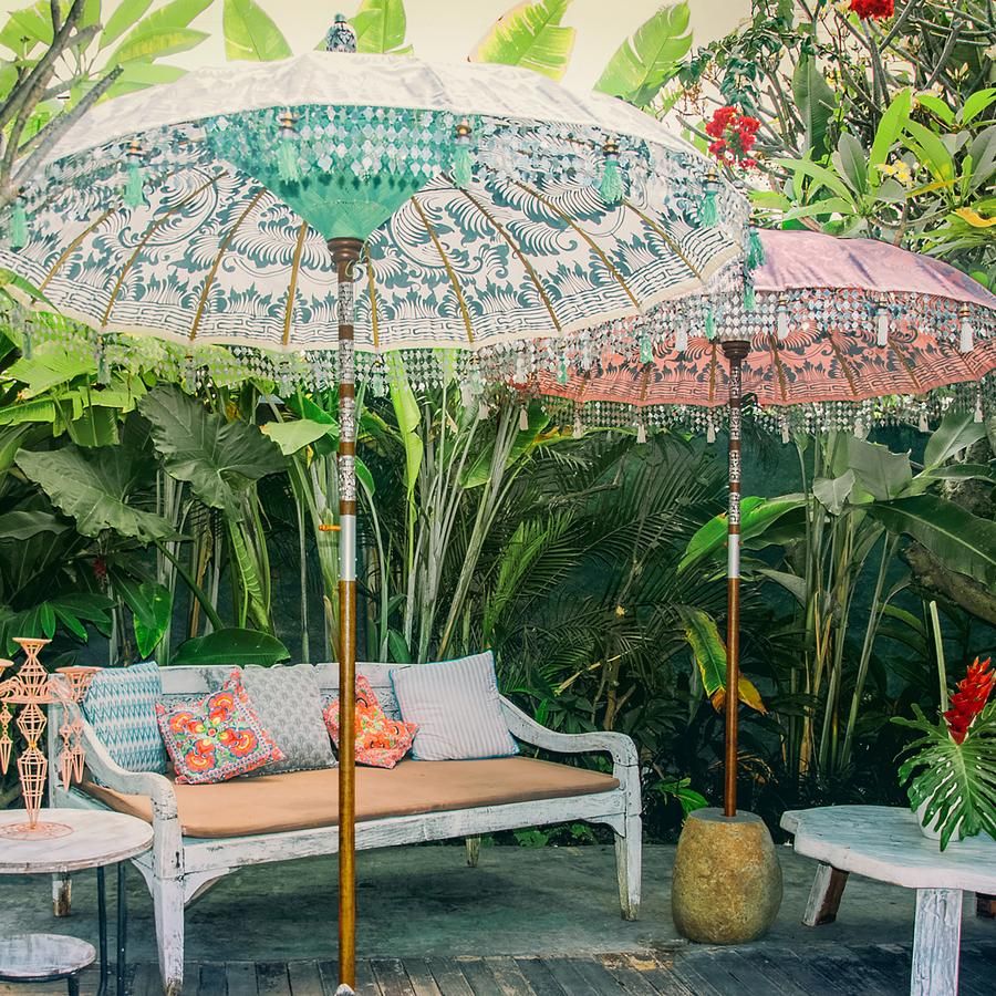 The Ultimate Guide to Choosing the Perfect Garden Umbrella for Your Outdoor Oasis