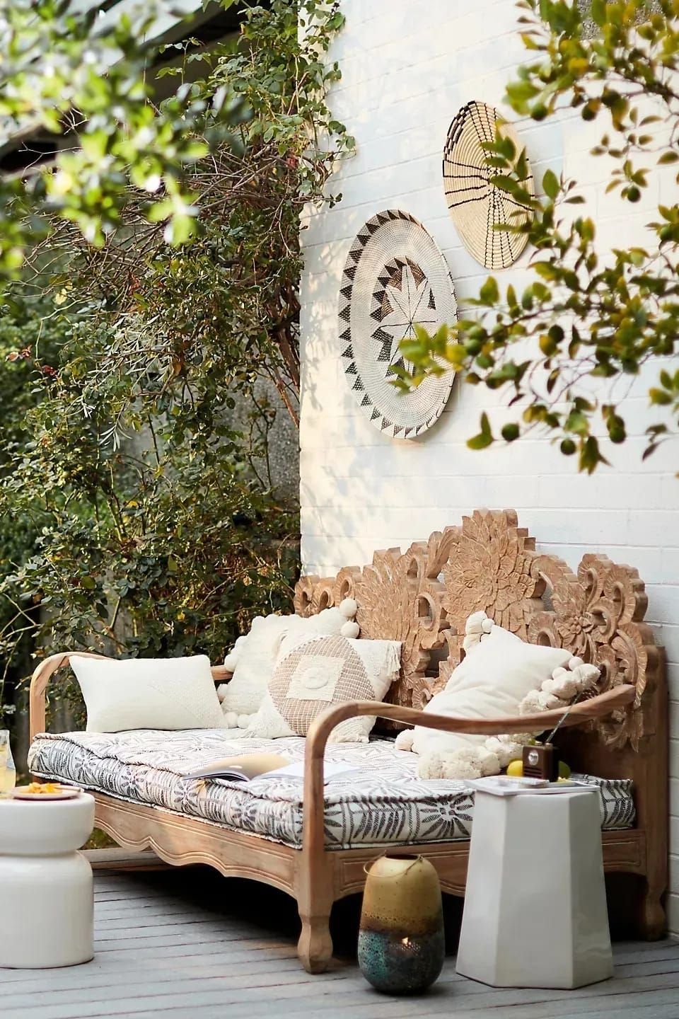 The Ultimate Guide to Creating a Relaxing Outdoor Retreat with a Patio Daybed