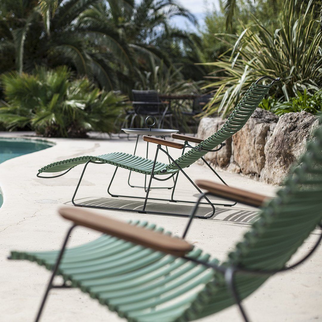The Ultimate Guide to Outdoor Lounge Chairs: Find Your Perfect Relaxation Spot