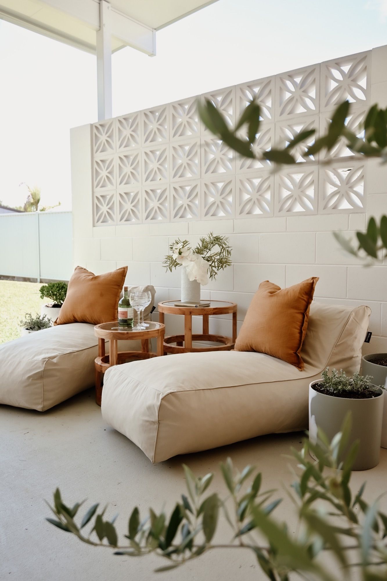 Creating Beautiful Outdoor Spaces: A Guide to Stylish Exterior Designs