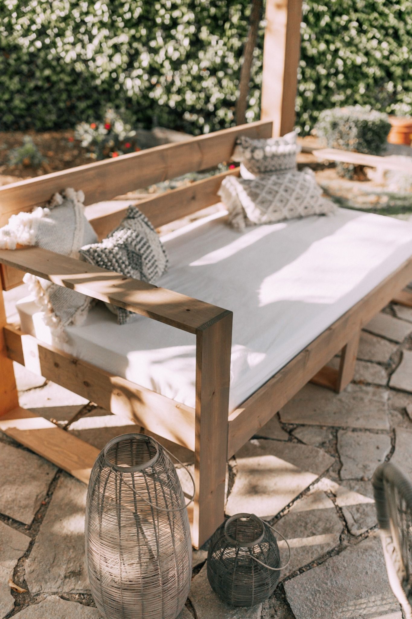 The Ultimate Outdoor Relaxation: The Appeal of a Patio Daybed