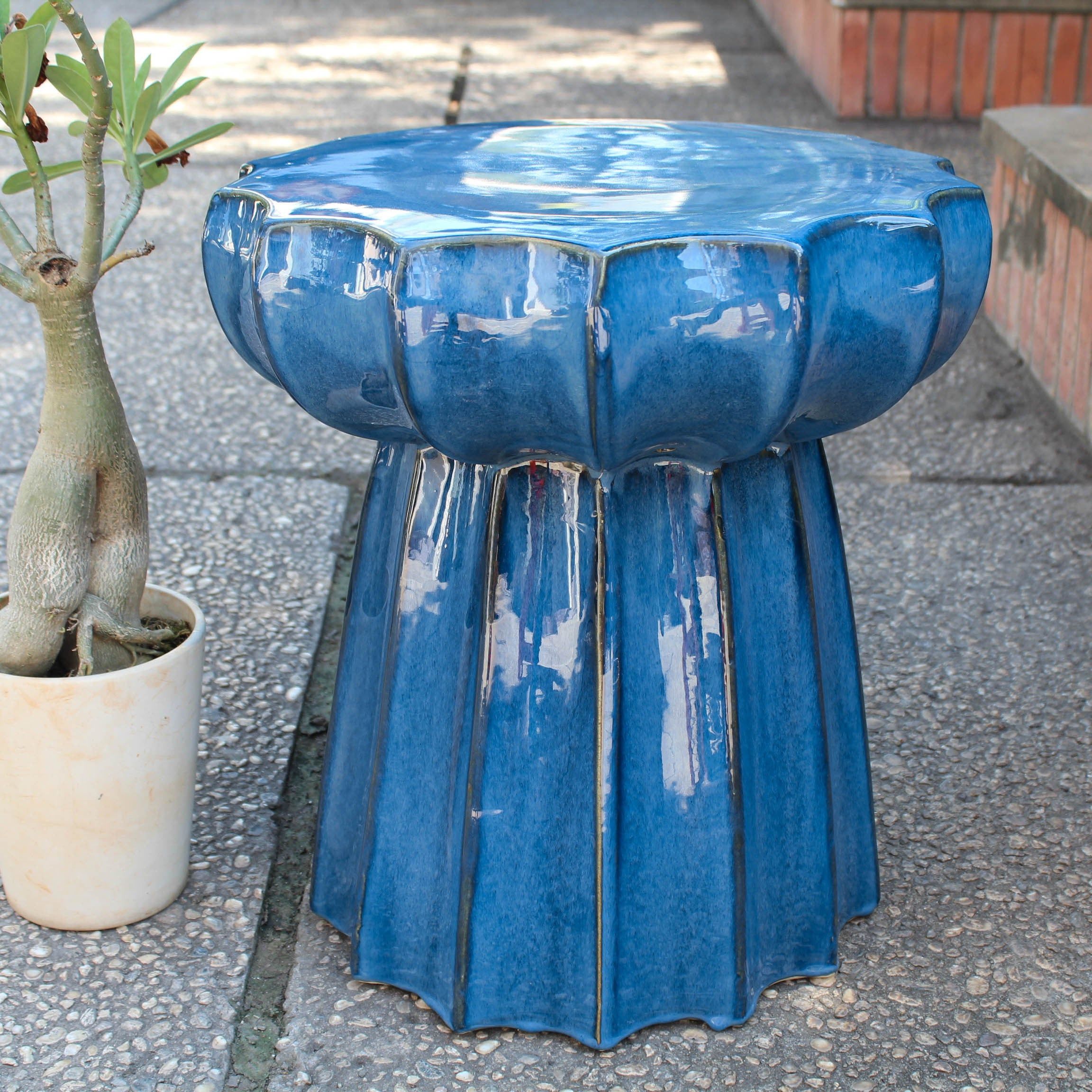 The Versatile and Stylish Garden Stool: A Must-Have Accessory for Your Outdoor Space
