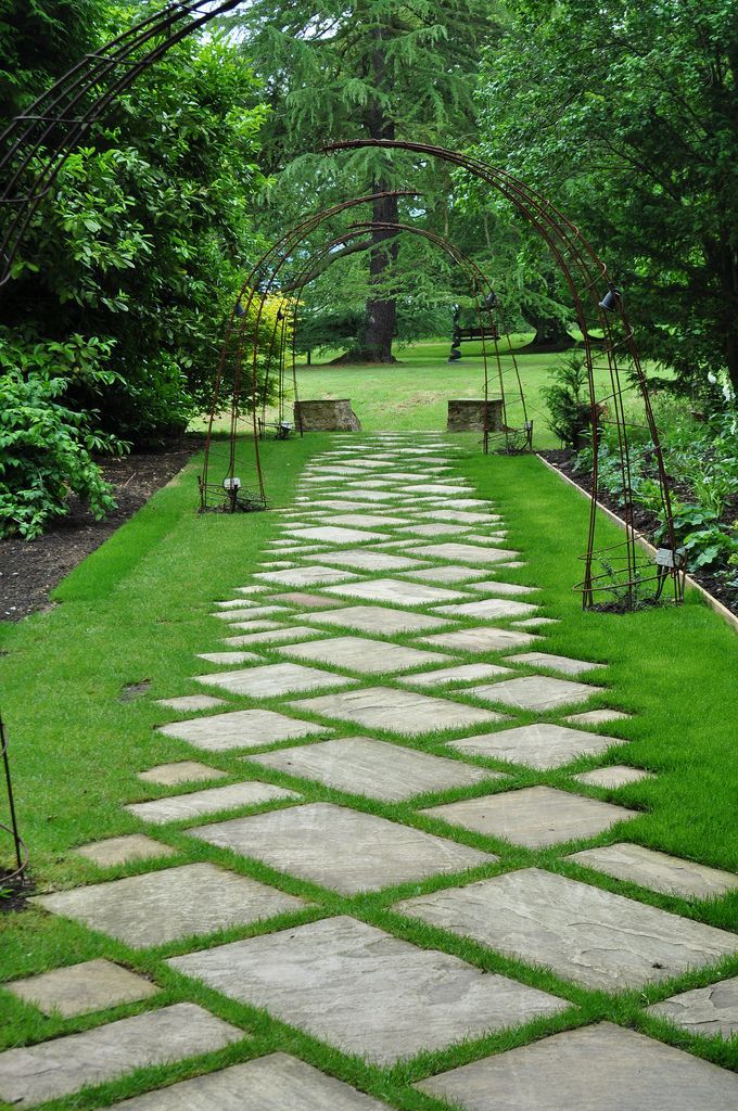 The Versatility of Landscaping Pavers: Enhancing Outdoor Spaces with Paving Stones