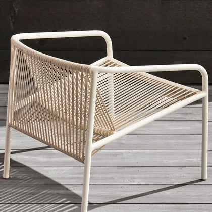 The allure of outdoor lounge chairs: The perfect spot for relaxation