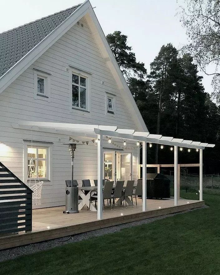 Transform Your Backyard with These Stunning Covered Back Deck Ideas