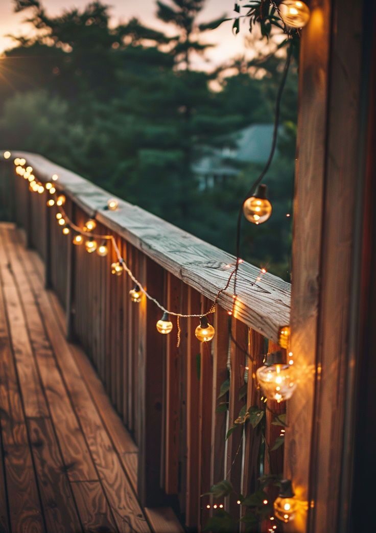 Transform Your Outdoor Oasis with these Creative Deck Lighting Ideas