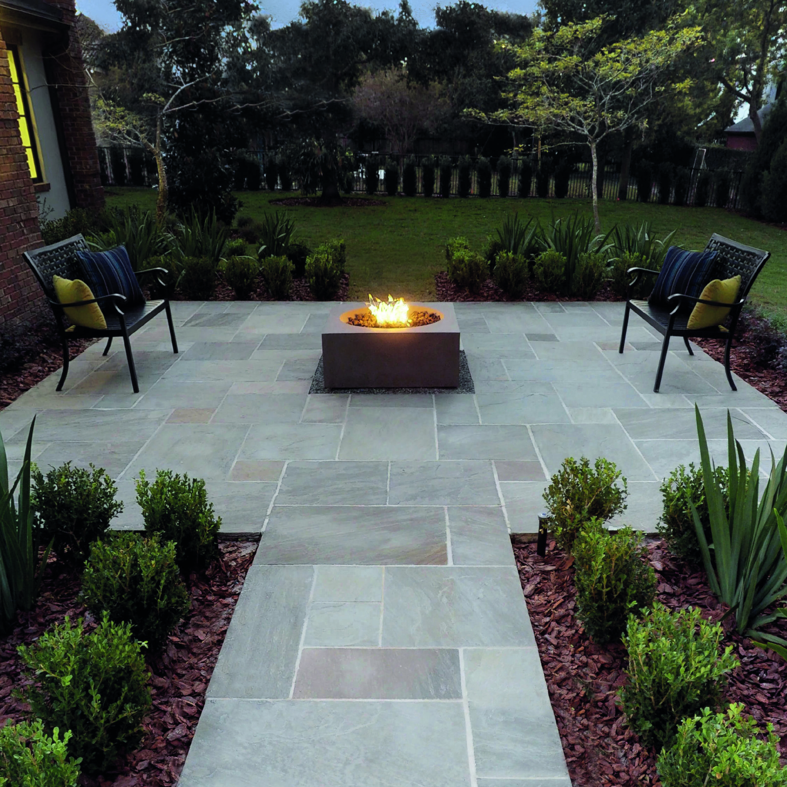 Transforming Your Outdoor Space with Stunning Patio Landscaping