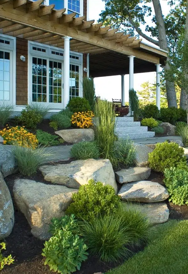 Transforming an Inclined Front Yard with Beautiful Landscaping