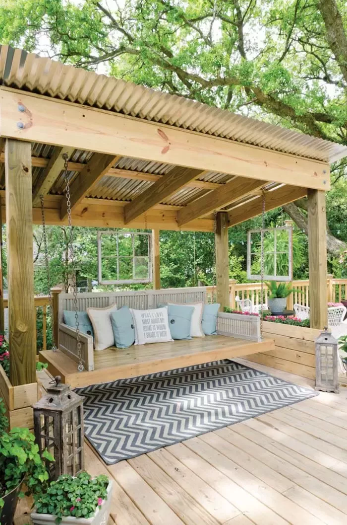 Ultimate Guide to Choosing the Perfect Patio Swing for Your Outdoor Oasis