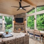 Open & Screened-In Porch Design Ideas in Woodstock,