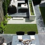 20 Small Backyard Garden For Look Spacious Ideas | HomeMydesign .
