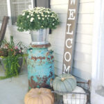 Front Porch Ideas for Fall - The Honeycomb Ho