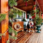 Christmas Front Porch: New England Style | Dabbling & Decorati