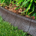 Amazon.com : EcoBorder EarthCurb Brown Recycled Rubber 4ft Lawn .