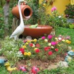 Clay pots, decorative stone and flowers - 28 ideas for the most .