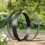 Ellipse Garden Sculpture | Grandin Ro