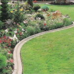 Lawn Edging for a well manicured Lawn | TurfGat