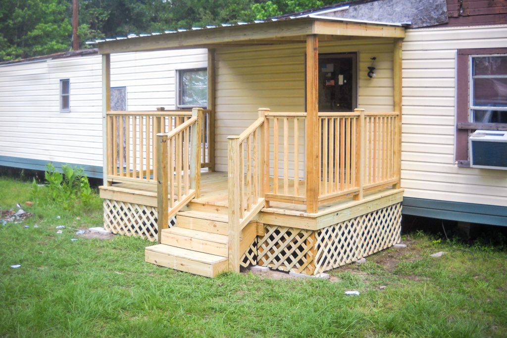 Creative Mobile Home Porch Ideas for a Stylish Exterior Transformation