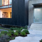HOW TO DESIGN THE PERFECT LANDSCAPE FOR A MODERN HOUSE - Harmony .