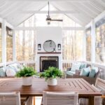 63 Comfy And Relaxing Screened Patio And Porch Design Ideas - DigsDi