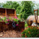 Yard and Garden Secrets: Rustic Trunk Planter Ide
