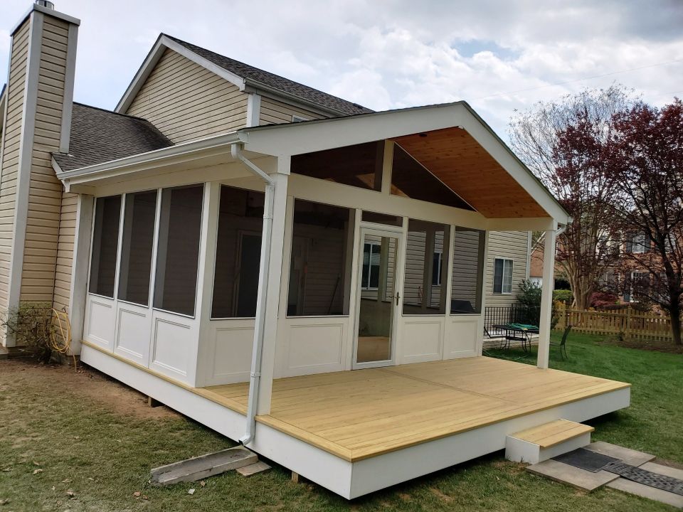 The Allure of a Screened-In Porch