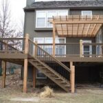 Remodelando la Casa: Second Story Deck Ideas for Your Backyard .