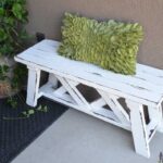 40 Simple And Inviting DIY Outdoor Bench Ide