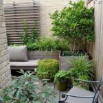 35 Creative Garden Bench Ideas For Your Cozy Spot | HomeMydesign .