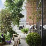 10 Charming Terrace Gardens To Inspire Your Outdoor Spa