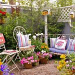 Vintage Garden Decor Ideas That You Need To T